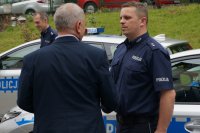 Przekazanie policyjnych hybryd dla policji w Cieszynie