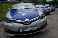 Przekazanie policyjnych hybryd dla policji w Cieszynie