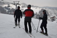patrol policji na stoku narciarskim